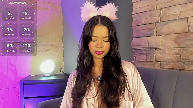 naomi hill1 online show from 11.10.25