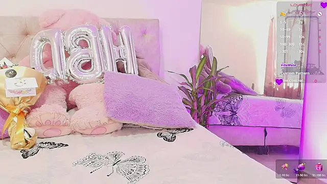 SoofiKiss online show from 04.24.26