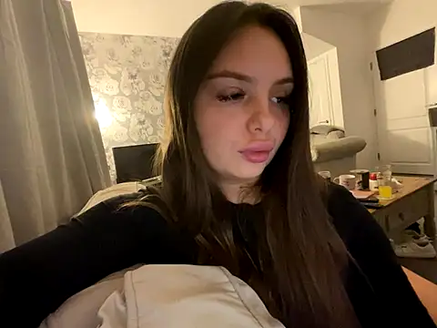 Snapshot of EllaStarrxxx chatting on 10.26.25 EllaStarrxxx online show from 10.26.25