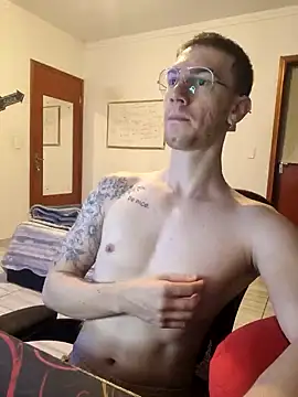 Snapshot of SweetGoodBoy22 chatting on 11.16.25 SweetGoodBoy22 online show from 11.16.25