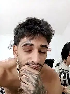 Snapshot of sombralovers chatting on 04.02.26 sombralovers online show from 04.02.26