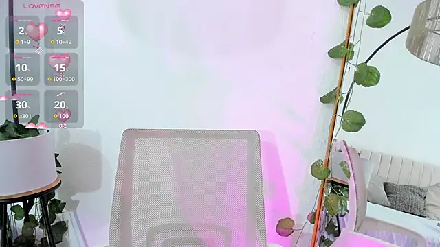  alishaa c online show from 10.30.25