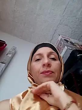 Snapshot of Aafsha_ chatting on 12.21.25 Aafsha online show from 12.21.25