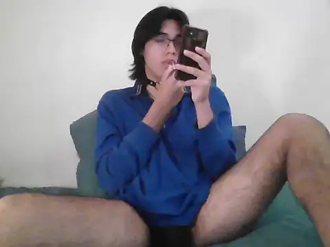 Snapshot of Sunny_Pebble chatting on 12.03.25 Sunny Pebble online show from 12.03.25