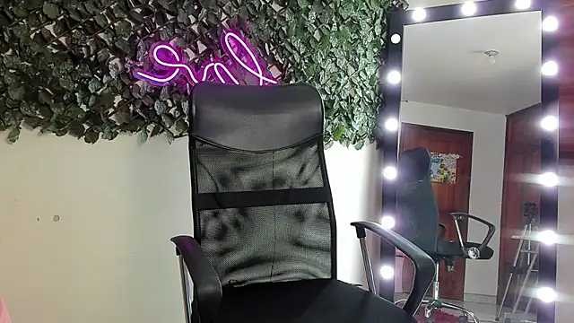 Samanta Ortiz online show from 11.25.25