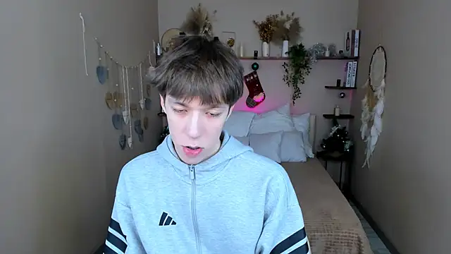 Snapshot of MarkBranston chatting on 01.11.26 MarkBranston online show from 01.11.26