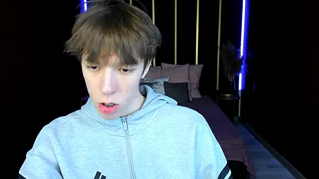 Snapshot of MarkBranston chatting on 02.16.26 MarkBranston online show from 02.16.26