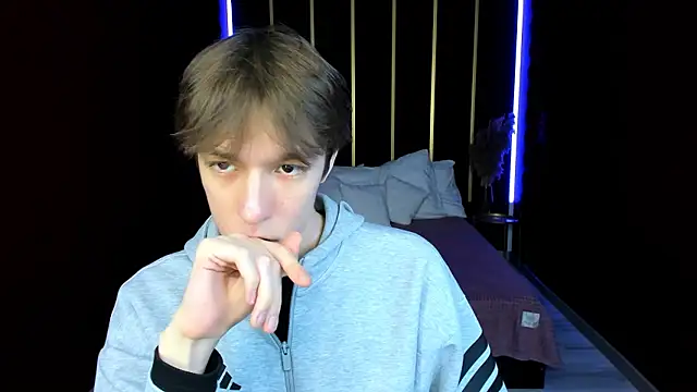 Snapshot of MarkBranston chatting on 03.06.26 MarkBranston online show from 03.06.26