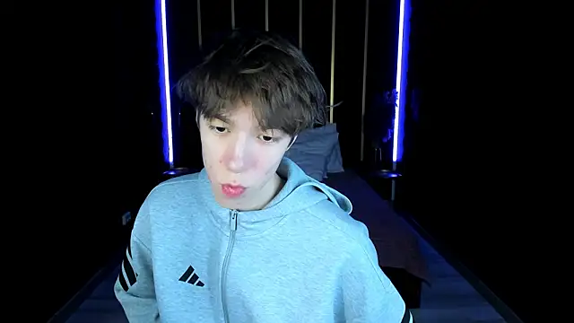 Snapshot of MarkBranston chatting on 03.09.26 MarkBranston online show from 03.09.26