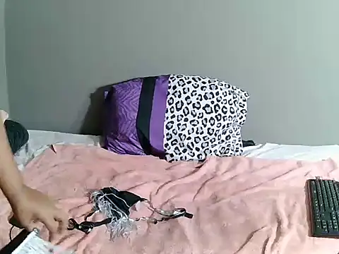 BoobsBae04 online show from 10.13.25