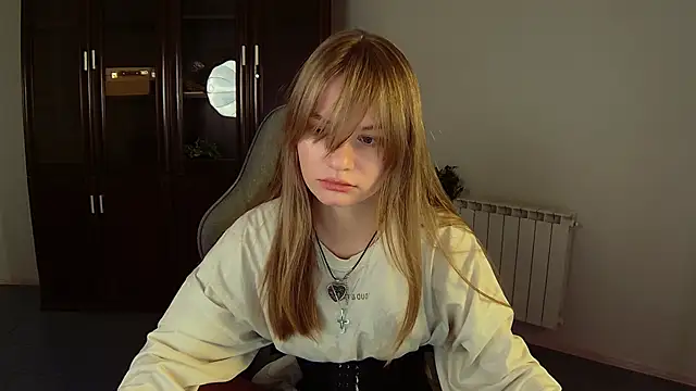 Snapshot of swag_evalution chatting on 10.15.25 swag evalution online show from 10.15.25