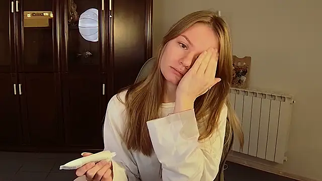 Snapshot of swag_evalution chatting on 10.28.25 swag evalution online show from 10.28.25