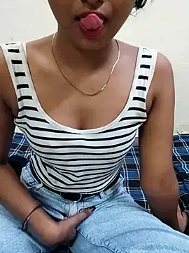 Snapshot of Saniya_Doll chatting on 07.28.26 Saniya Doll online show from 07.28.26