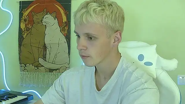 Snapshot of _Timmy_Boy_ chatting on 10.03.25  Timmy Boy  online show from 10.03.25