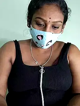 Snapshot of tamil_Monisha chatting on 10.14.25 tamil Monisha online show from 10.14.25