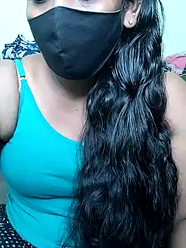 Snapshot of tamil_Monisha chatting on 10.31.25 tamil Monisha online show from 10.31.25