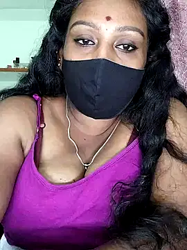 Snapshot of tamil_Monisha chatting on 10.31.25 tamil Monisha online show from 10.31.25