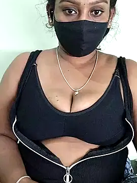 Snapshot of tamil_Monisha chatting on 11.01.25 tamil Monisha online show from 11.01.25