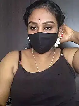 Snapshot of tamil_Monisha chatting on 11.07.25 tamil Monisha online show from 11.07.25