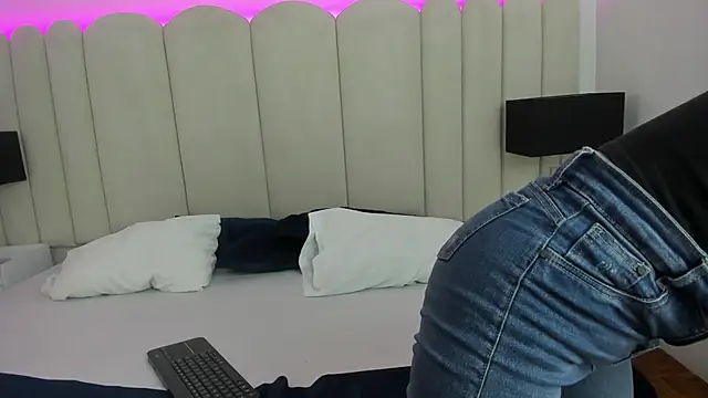 Alanha   online show from 10.24.25