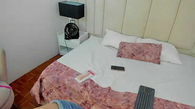 Alanha   online show from 11.22.25