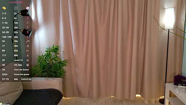 Playful Lia online show from 03.08.26