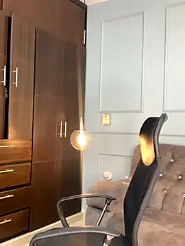 Snapshot of Rose_monroee chatting on 10.20.25 Rose monroee online show from 10.20.25