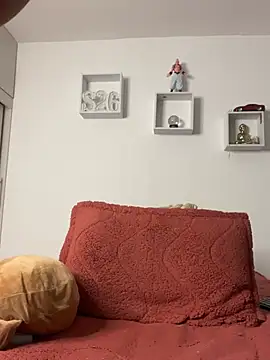 Ezzio Scolaro online show from 02.04.26