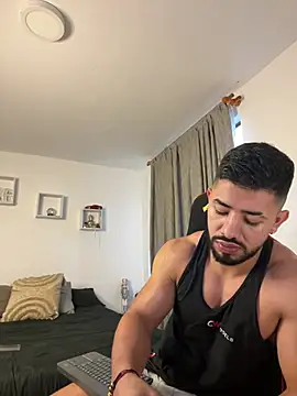 Ezzio Scolaro online show from 03.10.26