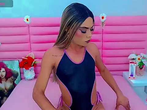 Snapshot of miss_dania75 chatting on 10.12.25 miss dania75 online show from 10.12.25