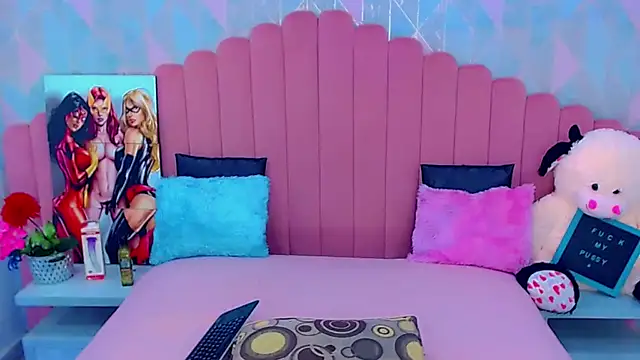 Snapshot of miss_dania75 chatting on 12.05.25 miss dania75 online show from 12.05.25