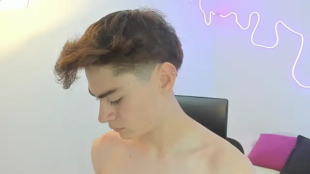 Sam Clark online show from 11.06.25