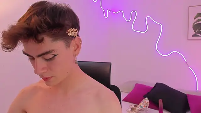 Sam Clark online show from 11.18.25