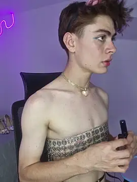 Sam Clark online show from 12.04.25