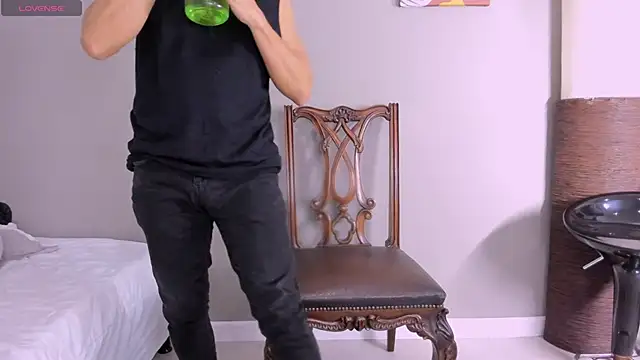  axelking  online show from 10.21.25