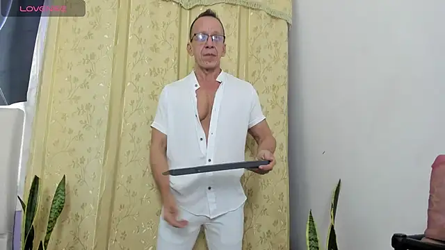  axelking  online show from 06.05.26
