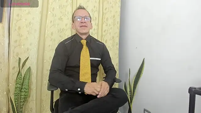  axelking  online show from 06.16.26