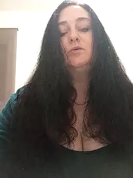 Snapshot of Bella_862 chatting on 11.12.25 Bella 862 online show from 11.12.25