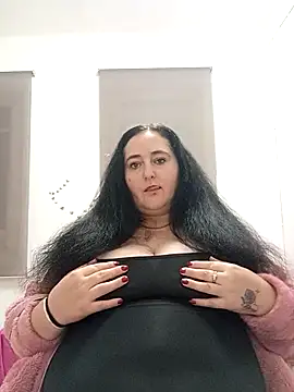 Snapshot of Bella_862 chatting on 11.28.25 Bella 862 online show from 11.28.25