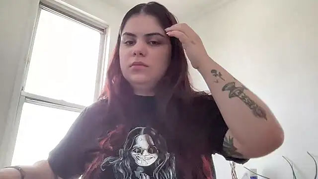 Snapshot of lilithsbetrayal chatting on 10.18.25 lilithsbetrayal online show from 10.18.25