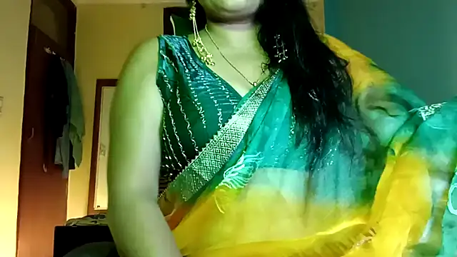 horny milf couple online show from 05.25.26