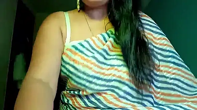 horny milf couple online show from 05.30.26
