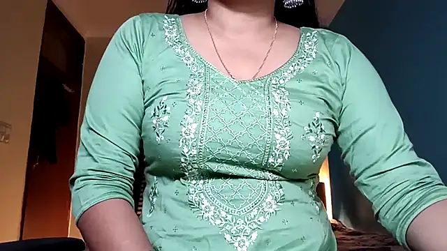 horny milf couple online show from 06.08.26