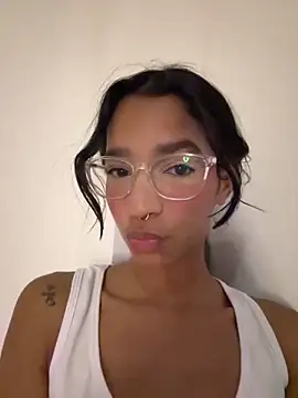 Snapshot of ScarletEvanss_ chatting on 06.18.26 ScarletEvanss online show from 06.18.26