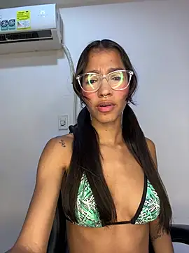 Snapshot of ScarletEvanss_ chatting on 06.22.26 ScarletEvanss online show from 06.22.26