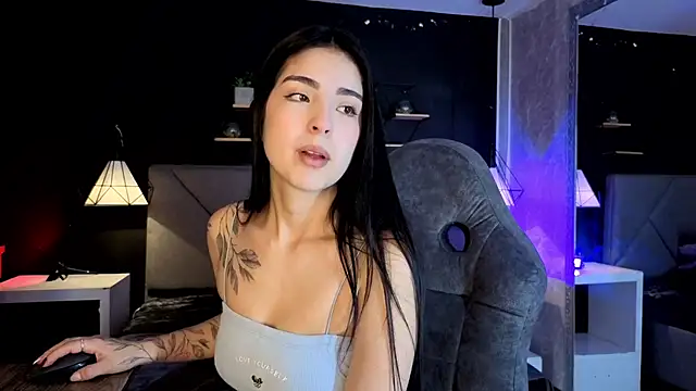 Snapshot of giapearl25 chatting on 11.07.25 giapearl25 online show from 11.07.25