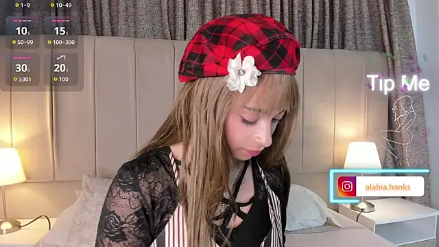 Snapshot of alahia_hank chatting on 12.03.25 alahia hank online show from 12.03.25