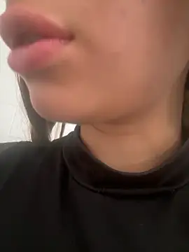 Snapshot of alahia_hank chatting on 12.04.25 alahia hank online show from 12.04.25