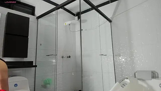 Snapshot of jilary__clinton chatting on 01.07.26 jilary clinton online show from 01.07.26