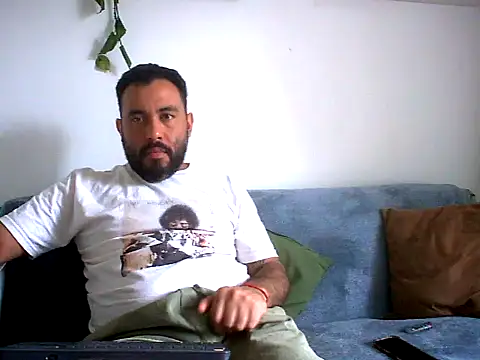 Snapshot of Domfetishx chatting on 10.05.25 Domfetishx online show from 10.05.25